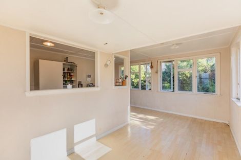 Photo of property in 1238 Cunningham Crescent, Mayfair, Hastings, 4122