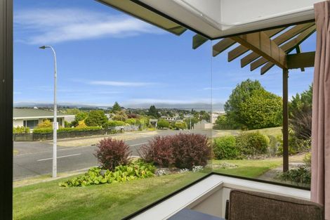 Photo of property in 80 Harvey Street, Waipahihi, Taupo, 3330