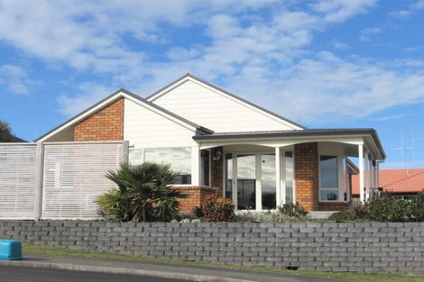 Photo of property in 8 Glenside Rise, Grandview Heights, Hamilton, 3200