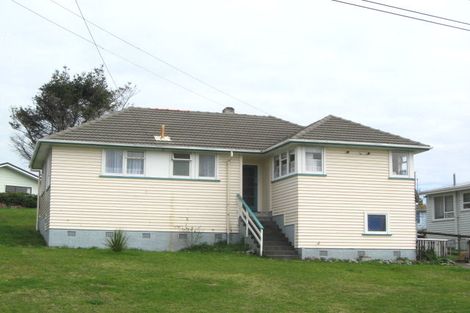 Photo of property in 37 Banks Street, Marfell, New Plymouth, 4310