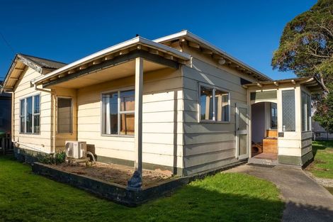 Photo of property in 15 De Carle Street, Saint Kilda, Dunedin, 9012