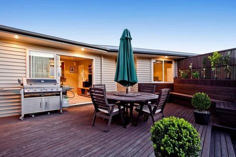 Photo of property in 15a Sycamore Drive, Sunnynook, Auckland, 0620