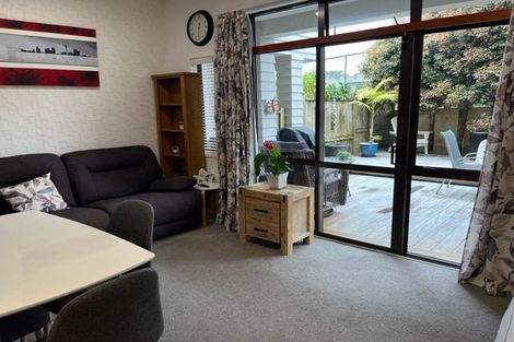 Photo of property in The Grange, 39/92 Bush Road, Albany, Auckland, 0632