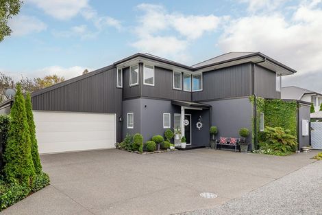 Photo of property in 152 Wairakei Road, Bryndwr, Christchurch, 8053