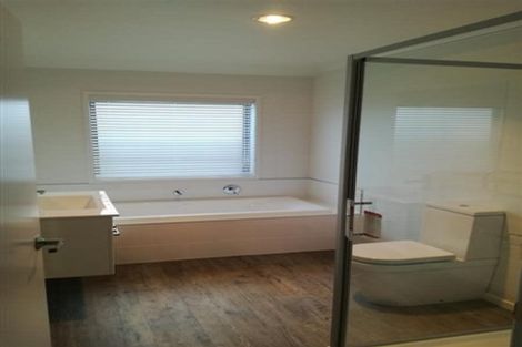 Photo of property in 18 Kahuparere Crescent, Pyes Pa, Tauranga, 3112