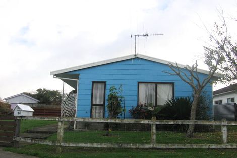 Photo of property in 44 Chatsworth Place, Highbury, Palmerston North, 4412