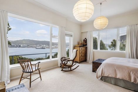 Photo of property in 38 The Crescent, Roseneath, Wellington, 6011