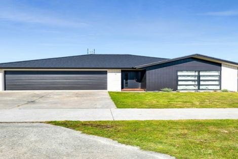 Photo of property in 3 Tangaroa Street, Waitara, 4320