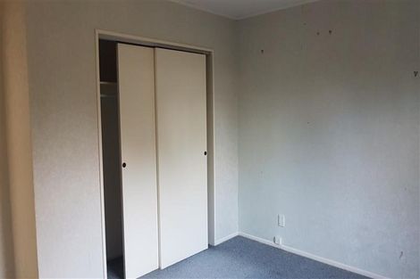 Photo of property in 1/6 Holman Road, Te Atatu Peninsula, Auckland, 0610