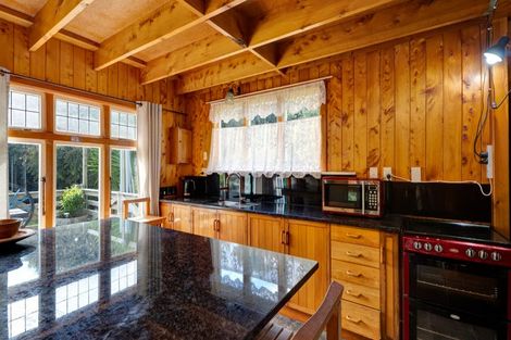 Photo of property in 100 Conway Road, Eltham, 4322