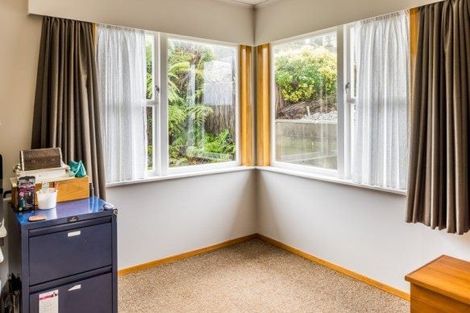 Photo of property in 40 Mana View Road, Paremata, Porirua, 5026