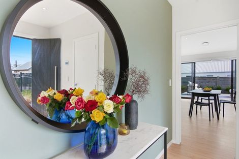 Photo of property in 4 Tiaki Lane, Matakana, 0985