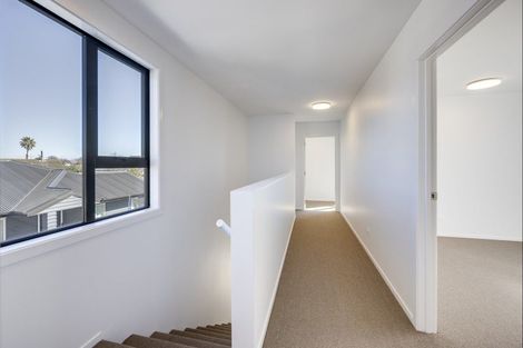 Photo of property in 1204a Norfolk Crescent, Mayfair, Hastings, 4122