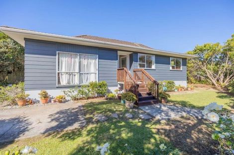 Photo of property in 5 Merida Place, Unsworth Heights, Auckland, 0632