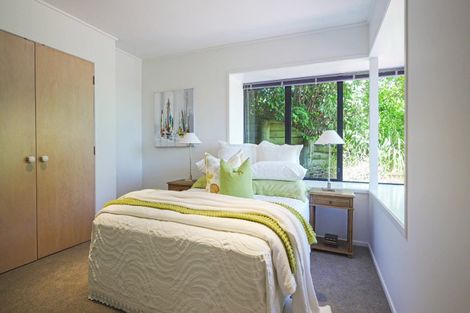 Photo of property in 1/33 Argo Drive, Half Moon Bay, Auckland, 2012