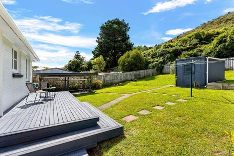 Photo of property in 198 Waddington Drive, Naenae, Lower Hutt, 5011