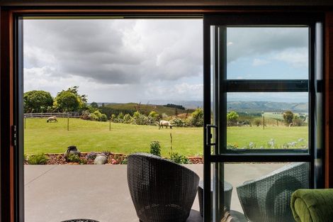 Photo of property in 407 Mount Curl Road, Hunterville, 4784