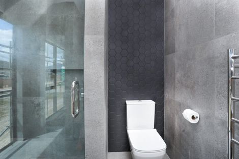 Photo of property in 13 Akitu Rise, Wanaka, 9305