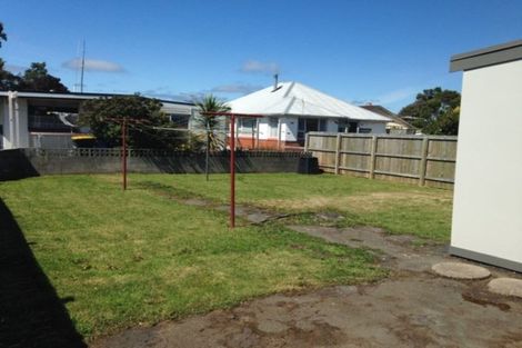Photo of property in 255 Oxford Street, South Dunedin, Dunedin, 9012
