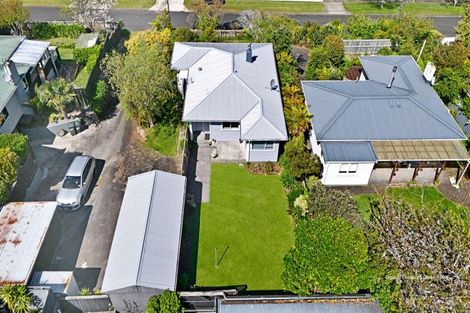 Photo of property in 9 Whakawhiti Street, Marfell, New Plymouth, 4310