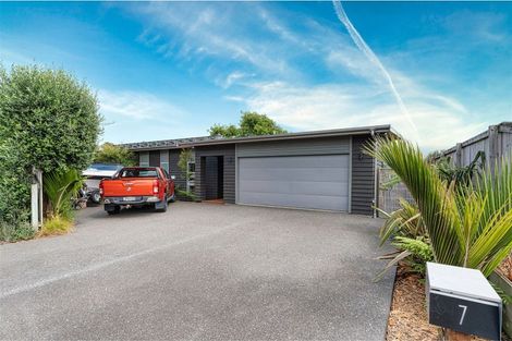 Photo of property in 7 Patterson Lane, Raumati Beach, Paraparaumu, 5032