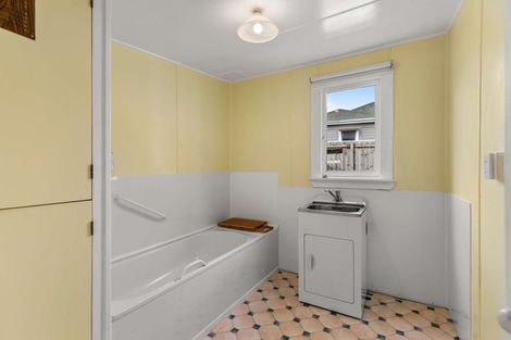 Photo of property in 10a Carlton Avenue, Gonville, Whanganui, 4501