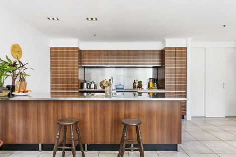 Photo of property in Augusta Apartments, 9/254 Willis Street, Te Aro, Wellington, 6011