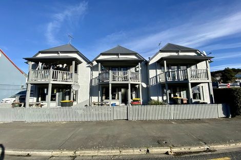 Photo of property in 17 Howe Street, North Dunedin, Dunedin, 9016