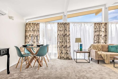 Photo of property in 116 Birkdale Road, Birkdale, Auckland, 0626