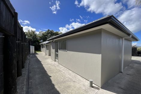 Photo of property in 87b Triangle Road, Massey, Auckland, 0614