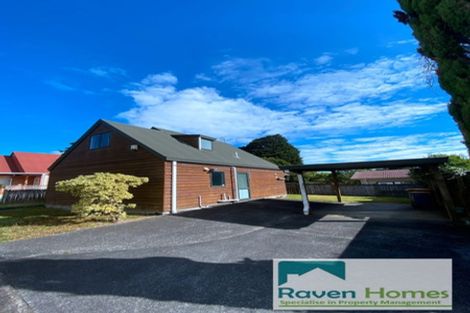 Photo of property in 20 Caspian Close, New Lynn, Auckland, 0600