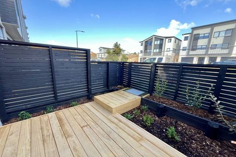 Photo of property in 8/21 Makomako Drive, Orewa, 0931