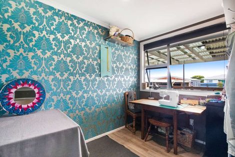 Photo of property in 11 Bovis Street, Shannon, 4821