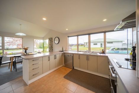 Photo of property in 30 Govan Drive, Te Anau, 9600