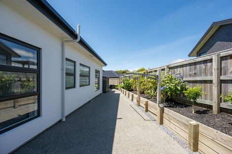 Photo of property in 68 Katania Heights, Brightwater, 7022