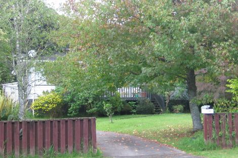 Photo of property in 12 Staincross Street, Green Bay, Auckland, 0604