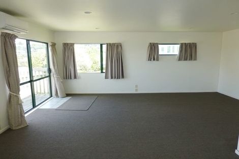Photo of property in 9a Wiriana Place, Stanmore Bay, Whangaparaoa, 0932