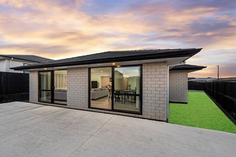 Photo of property in 29 Calder Crescent, Pokeno, 2402
