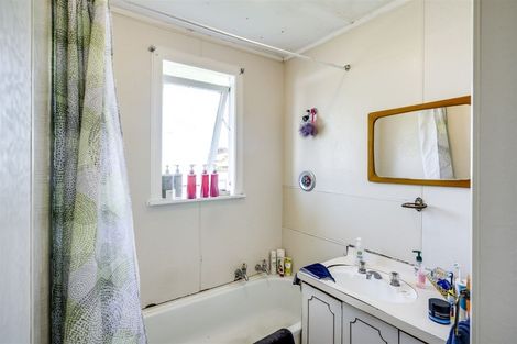 Photo of property in 3 Whitby Place, Flaxmere, Hastings, 4120