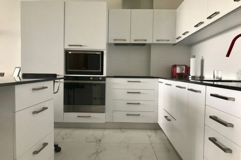 Photo of property in Maison Apartments, 404/16 Huron Street, Takapuna, Auckland, 0622