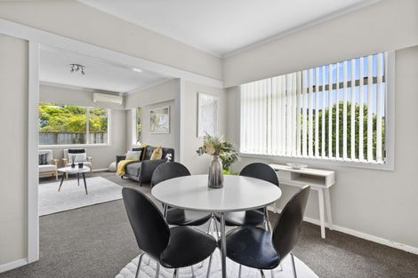 Photo of property in 6 Park Avenue, Tawa, Wellington, 5028