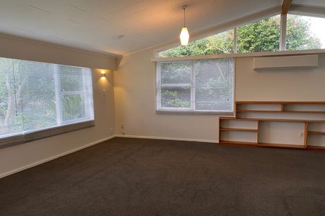 Photo of property in 2 Allen Road, Raumati Beach, Paraparaumu, 5032