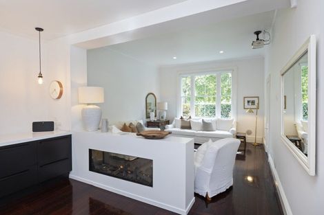 Photo of property in 26 Cranmer Square, Christchurch Central, Christchurch, 8013