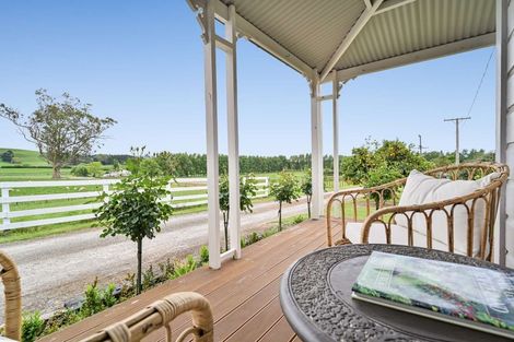 Photo of property in 56 Tapairu Road, Waipawa, 4275