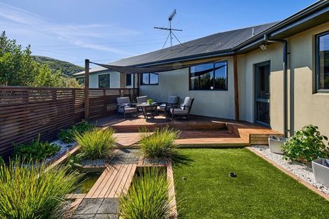 Photo of property in 69 Kaitangata Crescent, Kelson, Lower Hutt, 5010