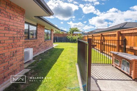 Photo of property in 48 Percy Kinsman Crescent, Riverstone Terraces, Upper Hutt, 5018