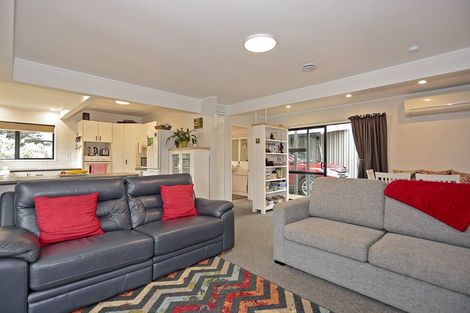 Photo of property in 2 Emery Road, Rotoiti Forest, Rotorua, 3074