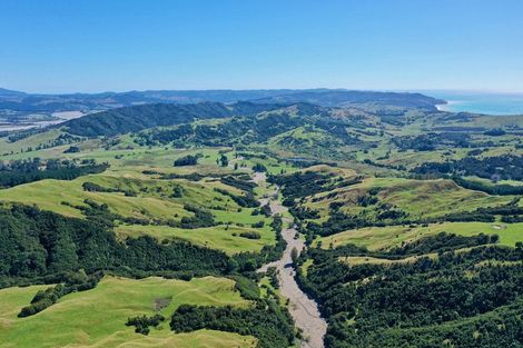 Photo of property in 397 Tuparoa Road, Ruatoria, 4082