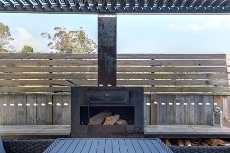 Photo of property in 21 Virginia Heights, Otamatea, Whanganui, 4501