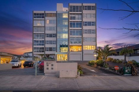 Photo of property in Elizabeth Height Apartments, 8 Elizabeth Street, Tauranga, 3110